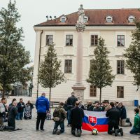 Kajúcny ruženec mužov